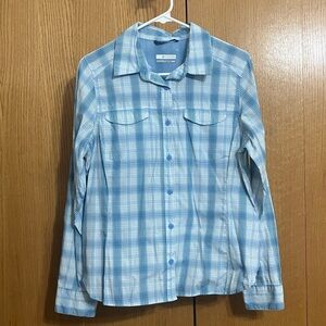 Columbia Silver Ridge Lite Omni-Shade Women’s Blend and White Plaid Shirt Size M